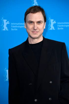 Lars Eidinger beim Photocall zum Kinofilm Die Blutgräfin The Blood Countess auf der Berlinale 2026 76. Internationale Filmfestspiele Berlin im Hotel Grand Hyatt. Berlin, 16.02.2026