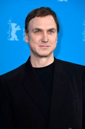 Lars Eidinger beim Photocall zum Kinofilm Die Blutgräfin The Blood Countess auf der Berlinale 2026 76. Internationale Filmfestspiele Berlin im Hotel Grand Hyatt. Berlin, 16.02.2026