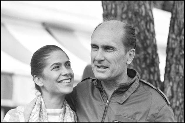 News item 02 16 2025 American actor Robert Duvall dies at 95 Apocalypse Now, The Godfather ARCHIVES ROBERT DUVALL AND HIS WIFE AT THE CANNES FESTIVAL IN 1983 Cannes France  Copyright: xBERTRANDxRINDOFFxPETROFFx xBESTIMAGExBERTRANDxRINDOFFxPETROFFx xBESTIMAGEx