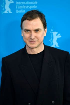 Lars Eidinger beim Photocall zum Kinofilm Die Blutgräfin The Blood Countess auf der Berlinale 2026 76. Internationale Filmfestspiele Berlin im Hotel Grand Hyatt. Berlin, 16.02.2026