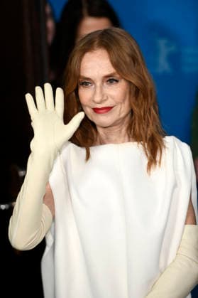 Isabelle Huppert beim Photocall zum Kinofilm Die Blutgräfin The Blood Countess auf der Berlinale 2026 76. Internationale Filmfestspiele Berlin im Hotel Grand Hyatt. Berlin, 16.02.2026