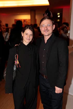 Florian Lukas und seine Tochter Fiona Lukas bei der Verleihung vom Ritterorden fuer Kunst und Literatur im Rahmen der Berlinale Soiree Francaise du Cinema in der Franzoesischen Botschaft am 16.02.2026 in Berlin Berlinale Soiree Francaise 2026- Verleihung vom Chevalier Orden