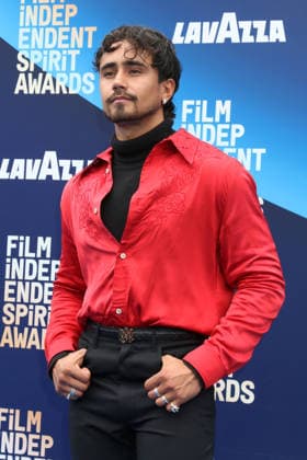 February 16, 2026, Los Angeles, Ca, USA: LOS ANGELES - FEB 15: Michael Cimino at the 41st Independent Spirit Awards at the Hollywood Palladium on February 15, 2026 in Los Angeles, CA Los Angeles USA  - ZUMAnc22 20260216_zaa_nc22_059 Copyright: xKathyxHutchinsx