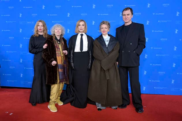 Birgit Minichmayr, Ulrike Ottinger, Isabelle Huppert, Tricia Tuttle und Lars Eidinger bei der Premiere des Kinofilms Die Blutgräfin The Blood Countess bei der Premiere des Kinofilms auf der Berlinale 2026 76. Internationale Filmfestspiele Berlin im Zoo Palast. Berlin, 16.02.2026