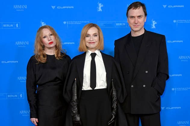 Birgit Minichmayr, Isabelle Huppert und Lars Eidinger bei der Premiere des Kinofilms Die Blutgräfin The Blood Countess bei der Premiere des Kinofilms auf der Berlinale 2026 76. Internationale Filmfestspiele Berlin im Zoo Palast. Berlin, 16.02.2026