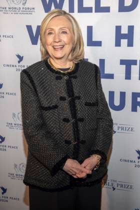 Hillary Diane Rodham Clinton US-amerikanische Politikerin der Demokratischen Partei Autorin zu Gast bei der Cinema For Peace Gala 2026 im Hotel Adlon Kempinski am 16.02.2026 in Berlin Berlin Deutschland
