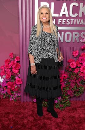 Red carpet for the 8th American Black Film Festival Honors at the SLS Hotel, a Luxury collection hotel Featuring: Suzanne de Passe Where: Los Angeles, California, United States When: 16 Feb 2026 Credit: Faye s Vision Cover Images EDITORIAL USE ONLY. NOT FOR USE BY NEWSPAPERS BASED IN THE UK. Copyright: xx coverimg55477836