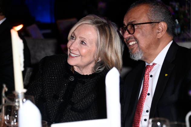 Hillary Clinton und Tedros Adhanom Ghebreyesus bei der Cinema For Peace Gala 2026 im Hotel Adlon Kempinski. Berlin, 16.02.2026