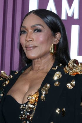 February 17, 2026, Los Angeles, California, USA: LOS ANGELES - FEB 16: Angela Bassett at the 8th American Black Film Festival Honors at the SLS Hotel on February 16, 2026 in Los Angeles, CA Los Angeles USA - ZUMAb170 20260217_aap_b170_051 Copyright: xKayxBlakex