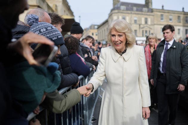 . 17 02 2026. Bath, United Kingdom. Queen Camilla during a visit to the Theatre Royal Bath, United Kingdom, where she watched part of the technical rehearsal for the community production of David Copperfield.  xPoolx xi-Imagesx IIM-26576-0003