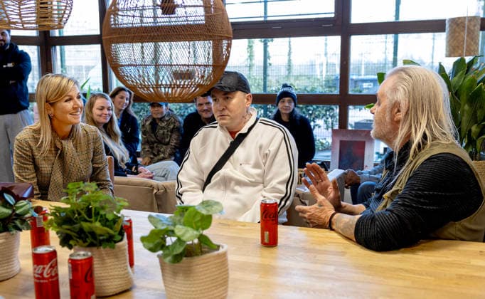 17-02-2026 Amsterdam Queen Maxima visited Opvanglocatie T6, a homeless shelter, to support homeless EU citizens and the collaboration between the relevant healthcare and support partners in Amsterdam. Â  Copyright: xPPEx