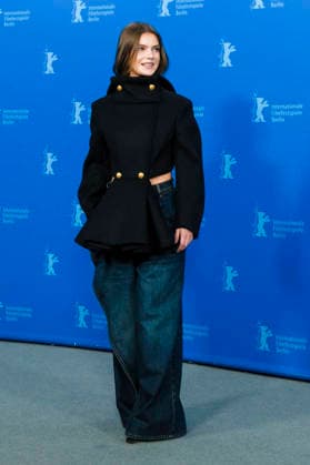Florence Hunt beim Photocall zum Kinofilm Queen at Sea auf der Berlinale 2026 76. Internationale Filmfestspiele Berlin im Hotel Grand Hyatt. Berlin, 17.02.2026