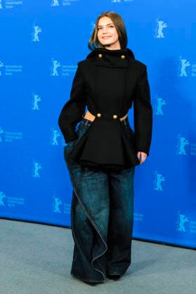 Florence Hunt beim Photocall zum Kinofilm Queen at Sea auf der Berlinale 2026 76. Internationale Filmfestspiele Berlin im Hotel Grand Hyatt. Berlin, 17.02.2026