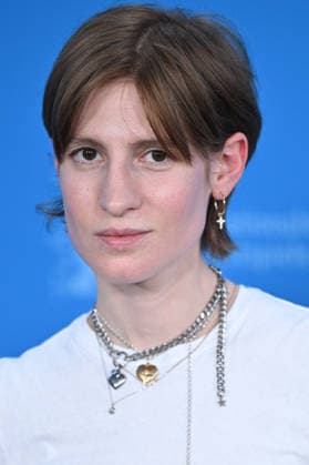 76th Berlin Film Festival Photocall My Wife Cries Agathe Bonitzer attending the photocall of the movie My Wife Cries during 76th Berlin International Film Festival in Berlin, Germany on 17 February 2026. Photo by Julien Reynaud APS-Medias ABACAPRESS.COM Berlin  Copyright: xReynaudxJulien APS-Medias ABACAx