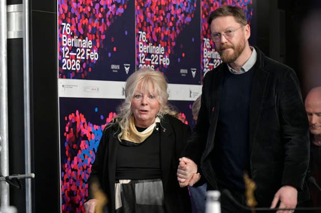 Anna Calder-Marshall und Tristan Goligher bei der Pressekonferenz zum Kinofilm Queen at Sea auf der Berlinale 2026 76. Internationale Filmfestspiele Berlin im Hotel Grand Hyatt. Berlin, 17.02.2026