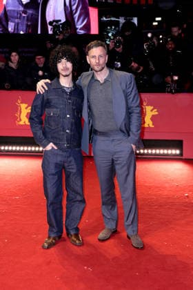 Cody Molko und Steven Cree bei der Queen at Sea Film Premiere im Rahmen der 76. Internationale Filmfestspiele Berlinale am 17.02.2026 in Berlin Queen at Sea Filmpremiere mit Juliette Binoche bei der 76. Berlinale in Berlin