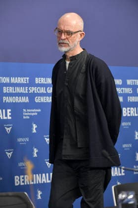Sylvester Koziolek bei der Pressekonferenz zum Kinofilm Meine Frau weint My Wife Cries auf der Berlinale 2026 76. Internationale Filmfestspiele Berlin im Hotel Grand Hyatt. Berlin, 17.02.2026