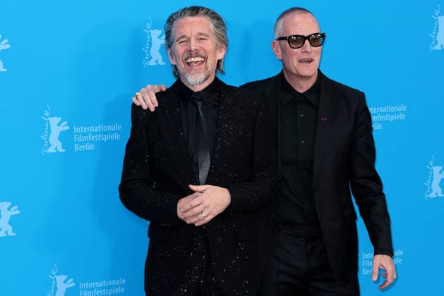 Ethan Hawke und Padraic McKinley beim The Weight Photocall im Rahmen der 76.Internationale Filmfestspiele Berlin Berlinale am 17.02.2026 in Berlin Berlinale 2026- The Weight Photocall mit Ethan Hawke