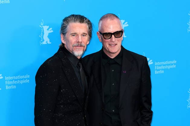 Ethan Hawke und Padraic McKinley beim The Weight Photocall im Rahmen der 76.Internationale Filmfestspiele Berlin Berlinale am 17.02.2026 in Berlin Berlinale 2026- The Weight Photocall mit Ethan Hawke