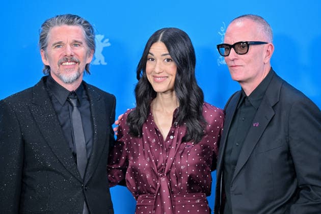 76th Berlin Film Festival Photocall The Weight Ethan Hawke, Julia Jones, Padraic McKinley attending the photocall of the movie The Weight during 76th Berlin International Film Festival in Berlin, Germany on 17 February 2026. Photo by Julien Reynaud APS-Medias ABACAPRESS.COM Berlin  Copyright: xReynaudxJulien APS-Medias ABACAx