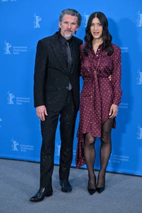 76th Berlin Film Festival Photocall The Weight Ethan Hawke, Julia Jones attending the photocall of the movie The Weight during 76th Berlin International Film Festival in Berlin, Germany on 17 February 2026. Photo by Julien Reynaud APS-Medias ABACAPRESS.COM Berlin  Copyright: xReynaudxJulien APS-Medias ABACAx
