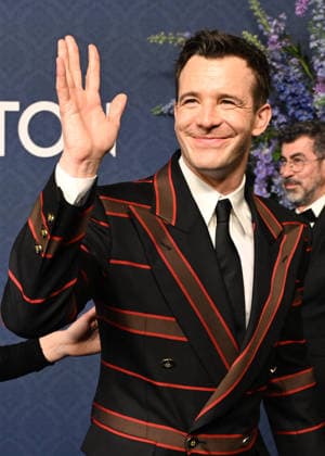 Familiar faces attend the Bridgertons masked ball Luke Thompson, star of the series, during the Bridgertons masked ball, on February 17, 2026, in Madrid Spain MASKED BALL THE BRIDGERTON NETFLIX FAMOSOSOS José Madrid Madrid Madrid Espana  Copyright: xJosÃ xOlivax 7301554
