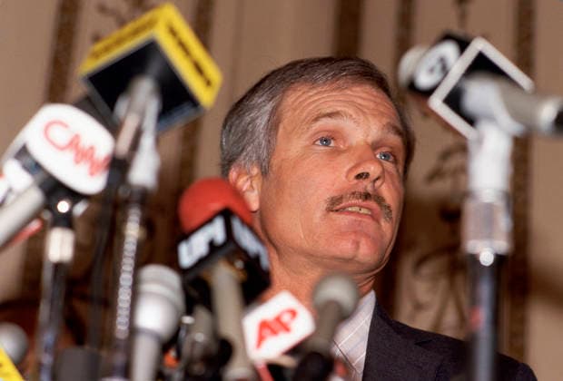 RECORD DATE NOT STATED Ted Turner at a press conference 1985 EDITORIAL USE ONLY  Copyright: xMichaelxMellax