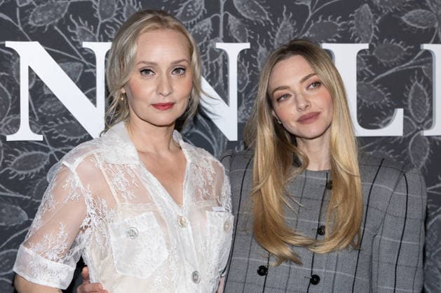 Mona Fastvold et Amanda Seyfried à la première du film Le Testament dAnn Lee au cinéma Max Linder à Paris, le 17 février 2026 Cyril Moreau Bestimage Premiere of the film The Testament of Ann Lee at the Max Linder cinema in Paris, on February 17, 2026 Paris France  Copyright: xCYRILxMOREAUx xBESTIMAGExCYRILxMOREAUx xBESTIMAGEx