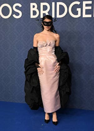 Familiar faces attend the Bridgertons masked ball Several guests during the Bridgertons masked ball, February 17, 2026, in Madrid Spain THE BRIDGERTONS MASK BALL NETFLIX FAMOSOSOS José Madrid Madrid Madrid Spain  Copyright: xJosÃ xOlivax 7301721