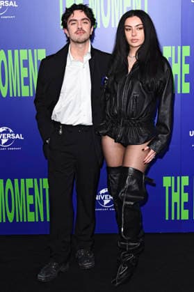 Aidan Zamiri und Charlie xcx bei der Premiere des Kinofilms The Moment im Picturehouse Central. London, 17.02.2026