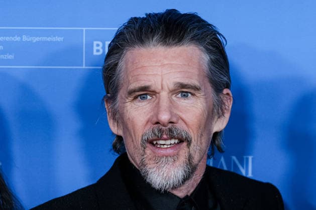 Berlin Berlinale, 76. internationale Filmfestspiele Berlin 2026 Photo Call am Zoo Palast bei der Filmpremiere THE WEIGHT Ethan Hawke (Schauspieler Actor) Berlinale, 76. internationale Filmfestspiele Berlin 2026, 17.02.2026 Copyright: xEibner-Pressefoto RogerxBuerkex EP_RBE