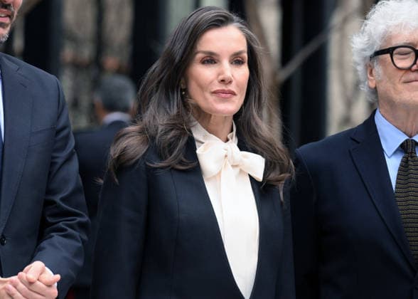 Queen Letizia attends the official presentation of the Alliance for Wool Queen Letizia and Alberto Fesser, president of La Fábrica and Fundación Contemporánea, during the official presentation of the Alliance for Wool, which will take place within the framework of the Madrid Design Festival 2026, held at the Institución Libre de Ensenanza, on February 18, 2026, in Madrid Spain ALLIANCE FOR WOOL POLITICIANS MONARCH QUEEN José José Madrid Madrid Madrid Spain  Copyright: xJosÃ xOlivax 7302318