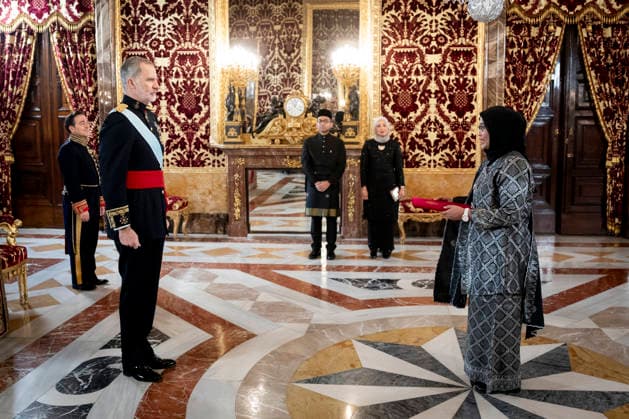 The King receives the Letters of Credence of the new ambassadors King Felipe VI receives the Letter of Credence of the new ambassador of Malaysia, Haznah Binti Md Hashim, at the Royal Palace in Madrid, on February 18, 2026, in Madrid Spain The King receives today the Letters of Credence of the new ambassadors of Haiti, Japan, Malaysia, Greece, Uruguay, Bulgaria and the United States 18 FEBRUARY 2026 A Pé Madrid Madrid Madrid Espana  Copyright: xA.xPÃ rezxMecax 7302383
