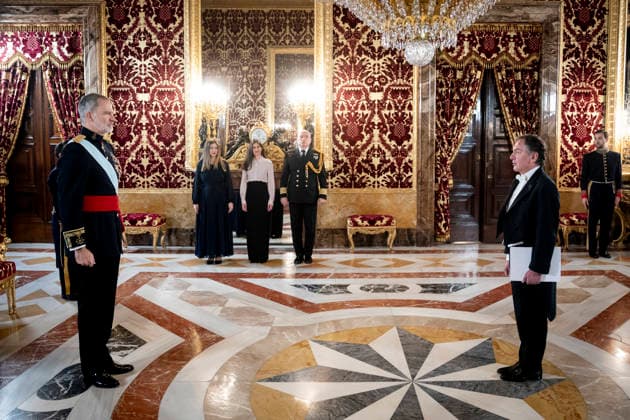 The King receives the Letters of Credence of the new ambassadors King Felipe VI receives the Letter of Credence of the new ambassador of the Hellenic Republic, Apostolos Baltas, at the Royal Palace in Madrid, on February 18, 2026, in Madrid Spain The King receives today the Letters of Credence of the new ambassadors of Haiti, Japan, Malaysia, Greece, Uruguay, Bulgaria and the United States 18 FEBRUARY 2026 A Pé Madrid Madrid Madrid Spain  Copyright: xA.xPÃ rezxMecax 7302470