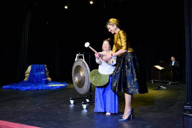 HENGELO, The Netherlands, 2026-02-18 13:03:25 HENGELO, February 18, 2026, KamaK Theater. Queen Maxima opens the new KamaK Theater in Hengelo. The professional company KamaK Theater works with actors with intellectual disabilities. With a team of directors, theater and music teachers, care workers, and a large number of volunteers, several productions are developed and staged annually. PHOTO: NLBeeld Patrick van Emst Credit: NL Beeld Patrick van Emst  Copyright: xx x