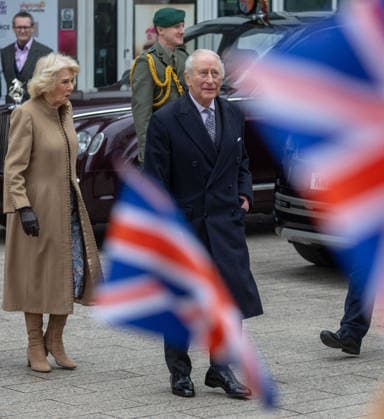 February 18, 2026, London, England, United Kingdom: King CHARLES III and Queen CAMILLA visit Barking Learning Centre Community and Family Hub. London United Kingdom - ZUMAs262 20260218_zip_s262_027 Copyright: xTayfunxSalcix