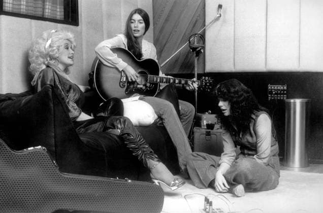RECORD DATE NOT STATED Linda Ronstadt, Dolly Parton and Emmy Lou Harris February, 1978 EDITORIAL USE ONLY  Copyright: x