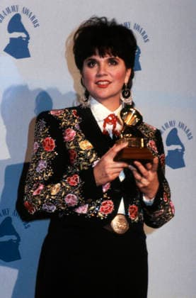 RECORD DATE NOT STATED Linda Ronstadt at the Grammy Awards 1989 ** B.D.M. EDITORIAL USE ONLY  Copyright: x