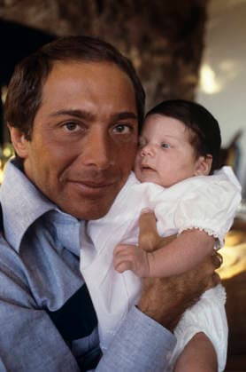 RECORD DATE NOT STATED Paul Anka and his daughter 1973 EDITORIAL USE ONLY  Copyright: xGuntherx
