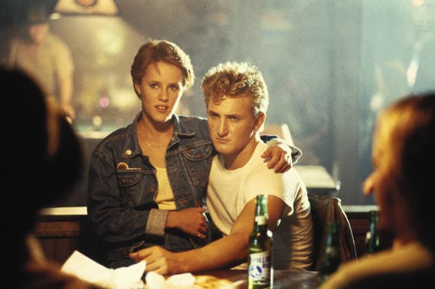 Ambassador Sean Penn RELEASE DATE: April 18, 1986. MOVIE TITLE: At Close Range. STUDIO: Orion Pictures. PLOT: Based upon the true story of Bruce Johnston Sr., his son, and his brothers; together, they constituted one of suburban Philadelphia s most notorious crime families during the 1970 s. Their criminal activities ranged from burglary, theft... and ultimately, murder. PICTURED: MARY STUART MASTERSON as Terry, SEAN PENN as Brad Whitewood Jr. Franklin Tennessee USA Copyright: xOrionxPicturesx