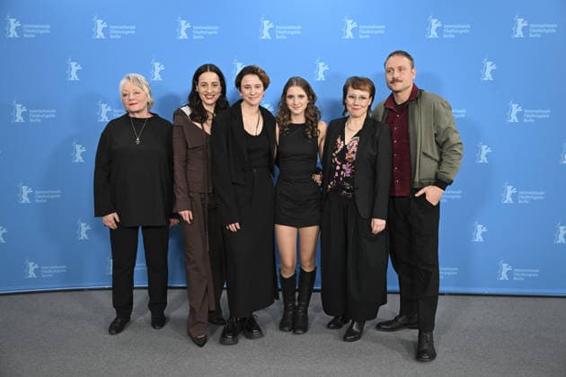 76th Berlin International Film Festival BERLIN, GERMANY - FEBRUARY 18: Cast of Etwas ganz Besonderes (Home Stories) pose for photographers during the 76th Berlinale in Berlin, Germany, on February 18, 2026. Halil Sagirkaya Anadolu Berlin Germany. Editorial use only. Please get in touch for any other usage.  Copyright: x2026xAnadoluxHalilxSagirkayax