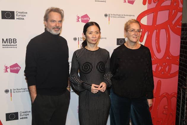 Tobias Pausinger, Chloe Zhao und Nikola Joetze bei Berlinale Talents Talk: Chloe Zhao Im Gespräch im Radialsystem - Kulturzentrum in der Holzmarktstraße. Berlin, 18.02.2026 Copyright: xMatthiasxGränzdörferx