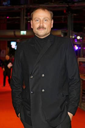 Max Riemelt bei der Premiere des Kinofilms Etwas ganz Besonders Home Stories auf der Berlinale 2026 76. Internationale Filmfestspiele Berlin im Berlinale Palast. Berlin, 18.02.2026