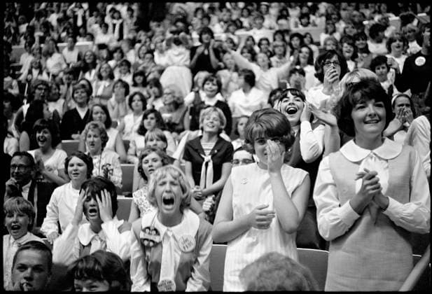 RECORD DATE NOT STATED Beatles fans 1964 EDITORIAL USE ONLY  Copyright: xGuntherx