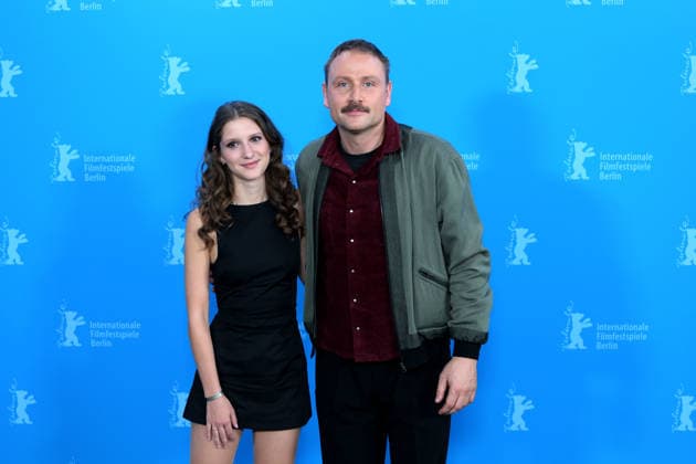 February 18, 2026, Berlin, Germany: Actor Frida Hornemann (L) and Actor Max Riemelt pose for photographers at the photo call for Etwas ganz Besonderes (Home Stories) at the 76th Berlin International Film Festival (Berlinale), Europe s first major film festival of the year, at the Grand Hyatt Hotel in Berlin. The festival runs from February 12 to 22, 2026. Berlin Germany  - ZUMAf146 20260218_zip_f146_043 Copyright: xRouzbehxFouladix