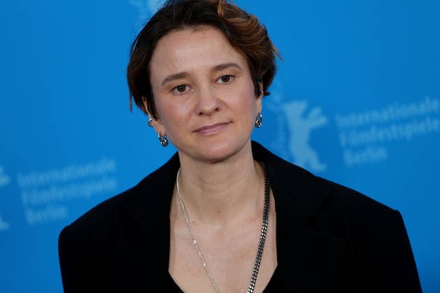 February 18, 2026, Berlin, Germany: Director Eva Trobisch poses for photographers at the photo call for Etwas ganz Besonderes (Home Stories) at the 76th Berlin International Film Festival (Berlinale), Europe s first major film festival of the year, at the Grand Hyatt Hotel in Berlin. The festival runs from February 12 to 22, 2026. Berlin Germany  - ZUMAf146 20260218_zip_f146_050 Copyright: xRouzbehxFouladix