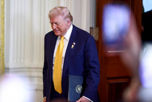 US President Trump speaks at Black History reception US President Donald Trump arrives to speaks at a reception for Black History Month in the East Room of the White House in Washington, DC, USA, 18 February 2026. The event comes less than two weeks after President Trump’s Truth Social account shared a racist video of former President Barack Obama and former First Lady Michelle Obama. WASHINGTON DC United States  Copyright: xPool ABACAx