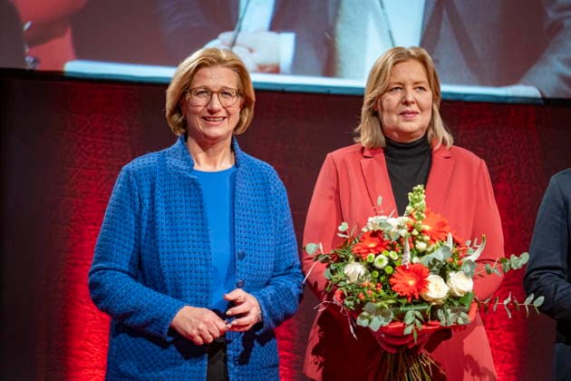 In der Niedtalhalle in Rehlingen-Siersburg trifft sich die Saarländische SPD zum Politischen Aschermittwoch am Mittwoch (18.2.2026). Die Saarländische Ministerpräsidentin Anke Rehlinger und die SPD Bundesvorsitzende Bärbel Bas sind die Hauptrednerinnen. *** The Saarland SPD will meet in the Niedtalhalle in Rehlingen Siersburg for the Political Ash Wednesday on Wednesday 18 2 2026 Saarland Minister President Anke Rehlinger and SPD Federal Chair Bärbel Bas will be the keynote speakers bub