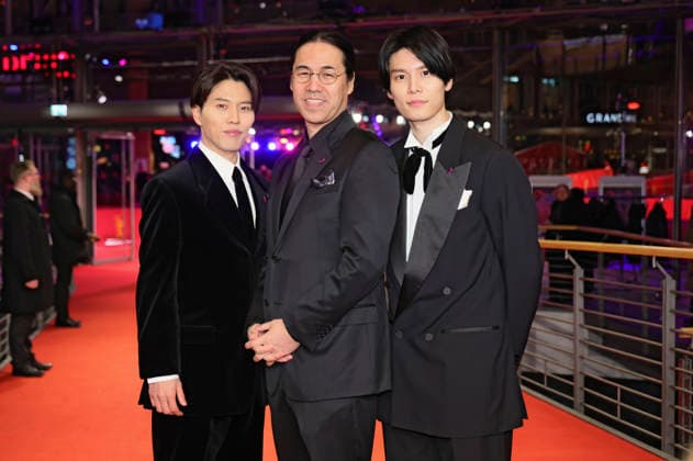 Miyu Irino, Yoshitoshi Shinomiya und Riku Hagiwara bei der Premiere des Animationsfilms A New Dawn Hana rokushÃ ga akeru hi ni auf der Berlinale 2026 76. Internationale Filmfestspiele Berlin im Berlinale Palast. Berlin, 18.02.2026