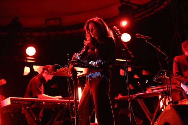 Yasmine Hamdan bei einem Konzert im Metropol in Berlin, 18. Februar 2026. Yasmine Hamdan Konzert Berlin